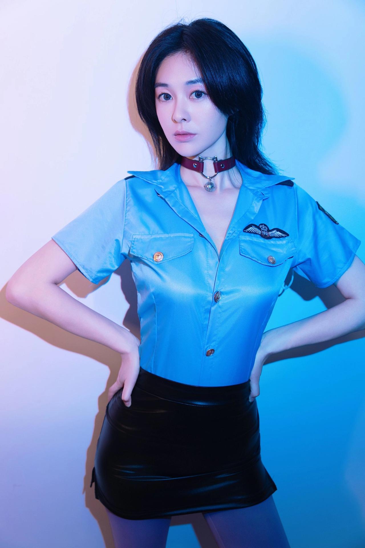 拍照拍照姿势制服职业装穿搭