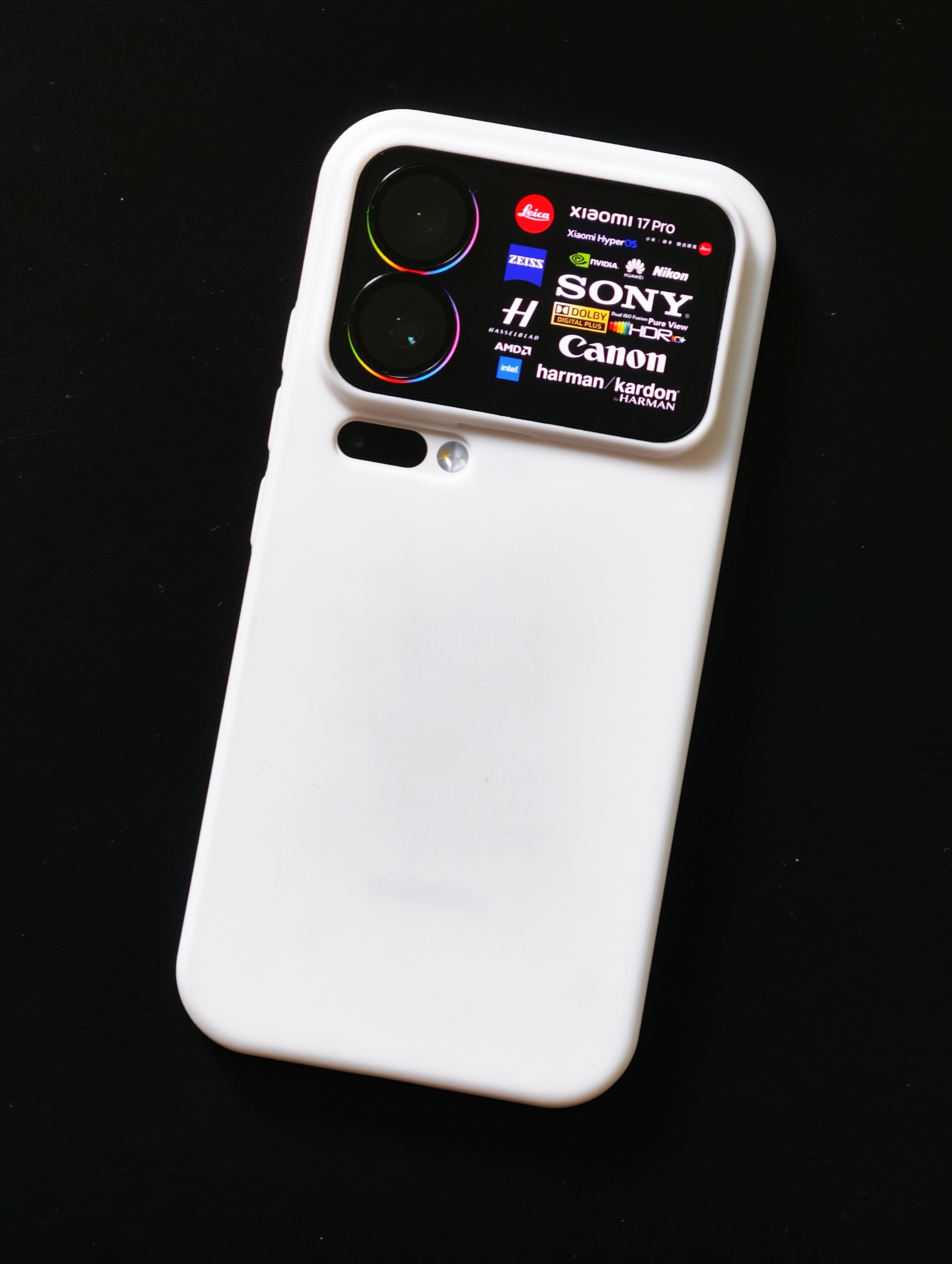 小米17pro这张背屏壁纸不错