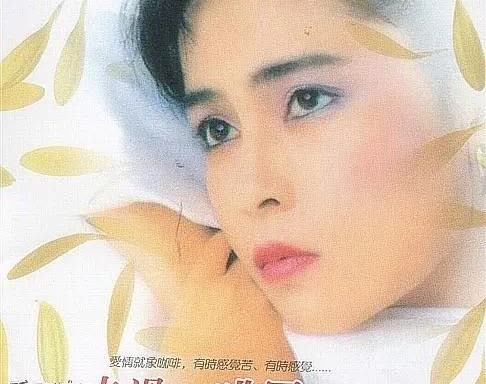 千百惠的离世令人们想起一件狗血往事歌手何静（就是唱《月亮偷着哭》那个歌手