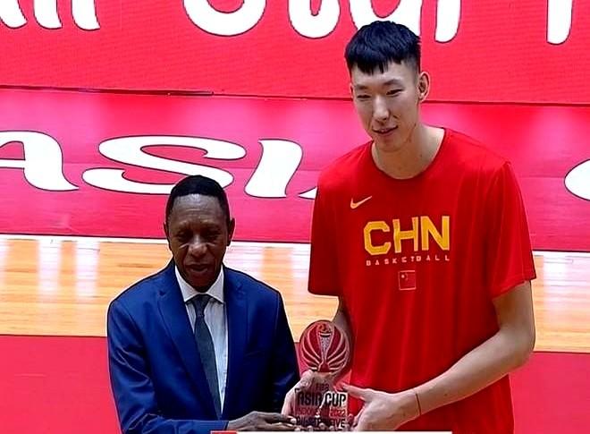 先猜猜看，11月28日男篮世预赛，中国队主场对阵韩国中国队哪名球员对韩国威胁