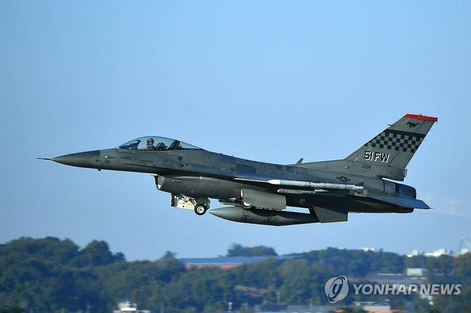 中美战机黄海上空短暂对峙，未酿冲突！2月18日，驻韩美军10多架F-16从乌