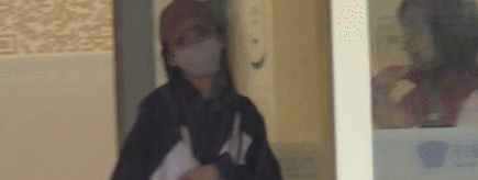 谁能想到已经离婚4年的黄晓明和baby居然前后脚被拍到现身医院，昨天黄晓明因为