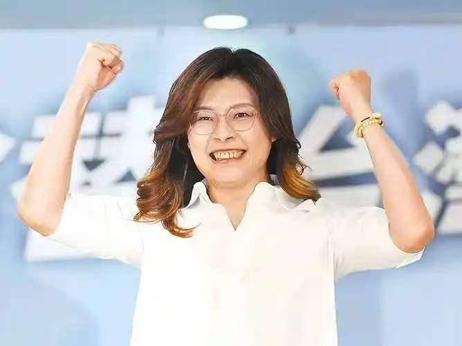 久旱逢甘霖！郑丽文抵沪，国民党主席10年后再踏大陆，两岸要破冰了？今天（4月7日