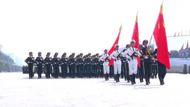 回看九三阅兵，军人风采怎能不心动？
