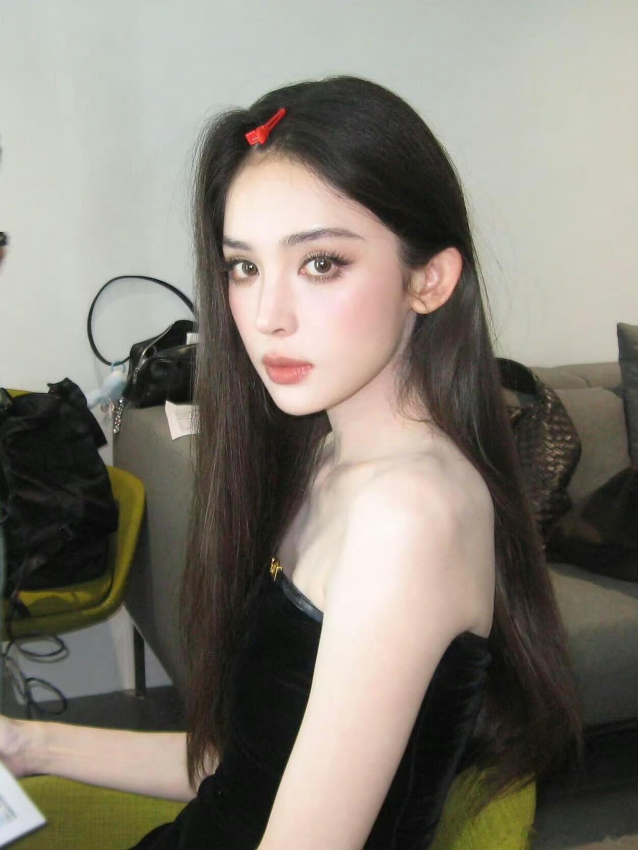 娜扎娜扎这张脸！长的也太爽了吧~🥹身材真好，身材比例真的很逆天！娜扎｜