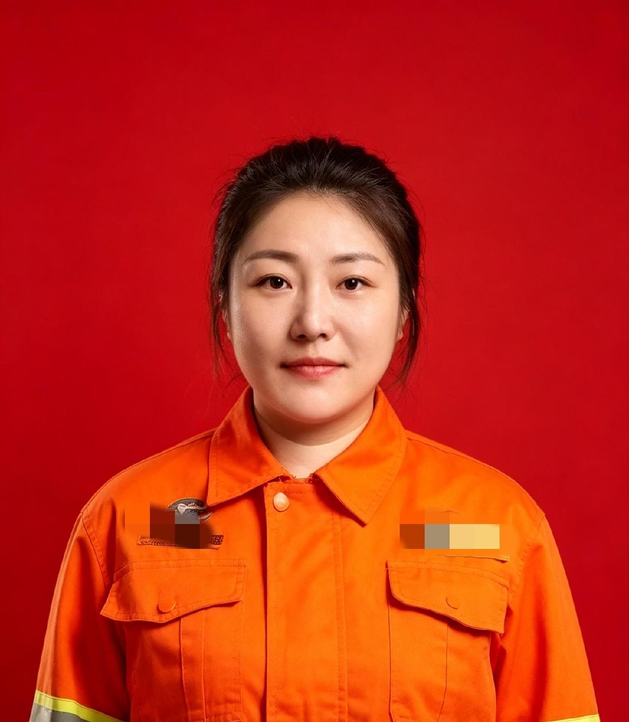 李萌，女，汉族，1989年8月生，北京人，中共党员。2007年职高毕业参军，原总