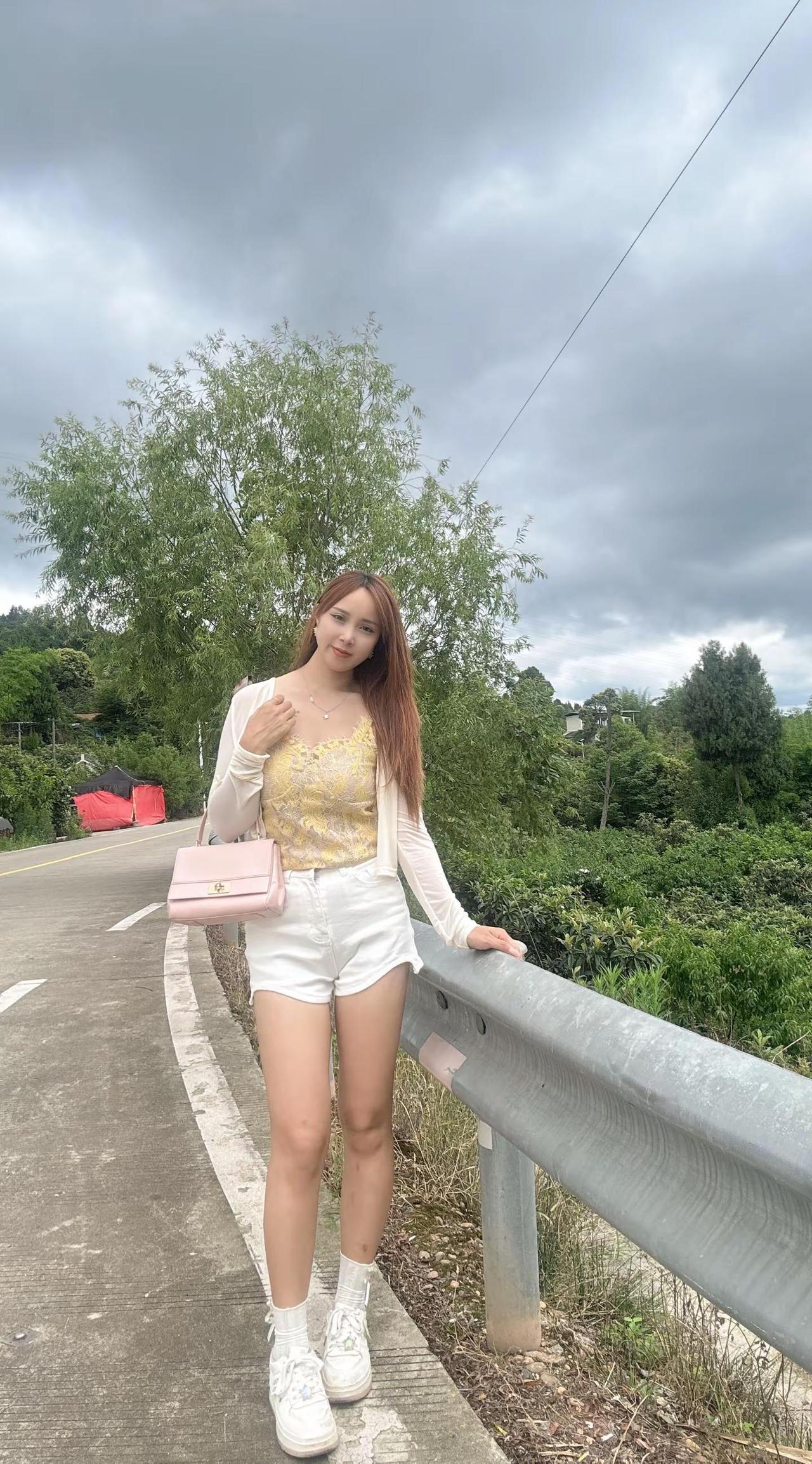 弄不来大菜，只会弄点家常菜……不知道有没有人喜欢吃拌凉粉呢？我超爱吃……
