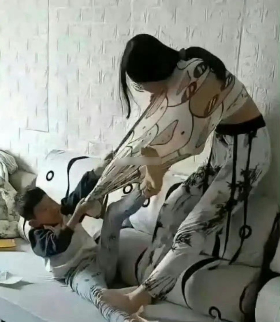 姐弟俩天天打架，什么时候才能不打啊