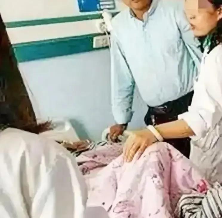 产检随口闲聊，竟救下两条小生命谁能料到产检时的一句家常话，硬生生救了两个男