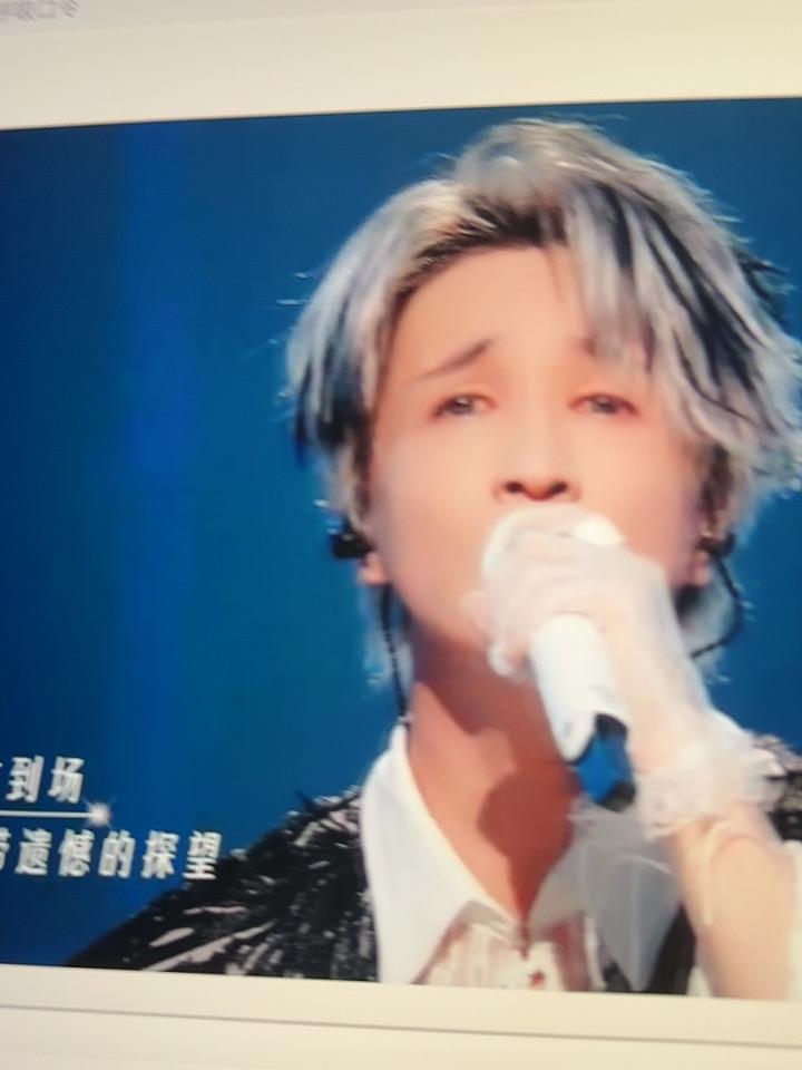 听完《歌手》再追《天赐的声音》，我只想说一句：天赐就是来给我洗耳朵的！第一首薛