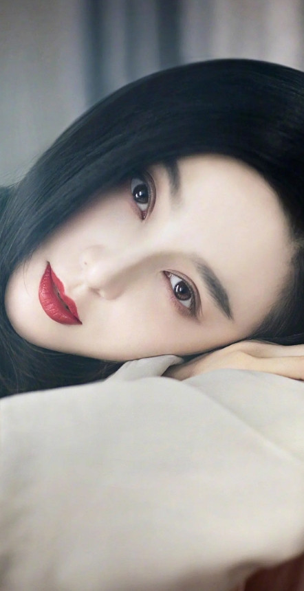 范冰冰好美，你觉得哪个造型好看？