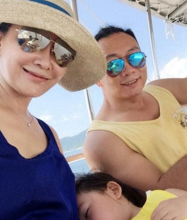 “我们丁克了15年，最后还是后悔了。”这句话，是我在后台收到的一条私信。发信人是一位42岁的姐姐，她