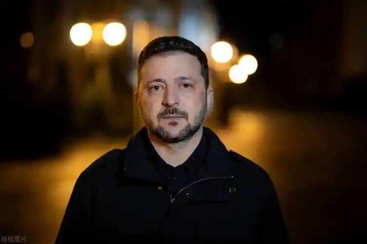 为什么乌克兰都快打亡国了，也不愿投降？说白了，乌克兰死活不投降，核心就两点：一是