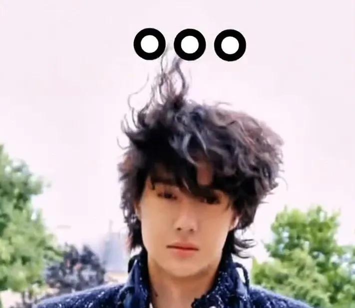 每一个截成表情包都好好笑#王一博#