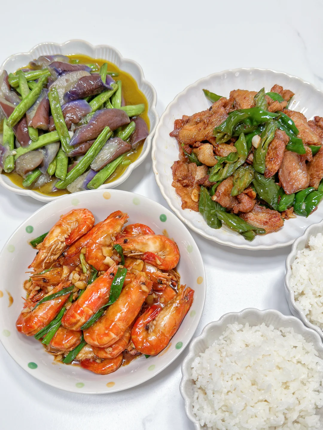 ✅晚餐分享｜蒜香罗氏虾➕辣炒炒肉➕豆角茄子