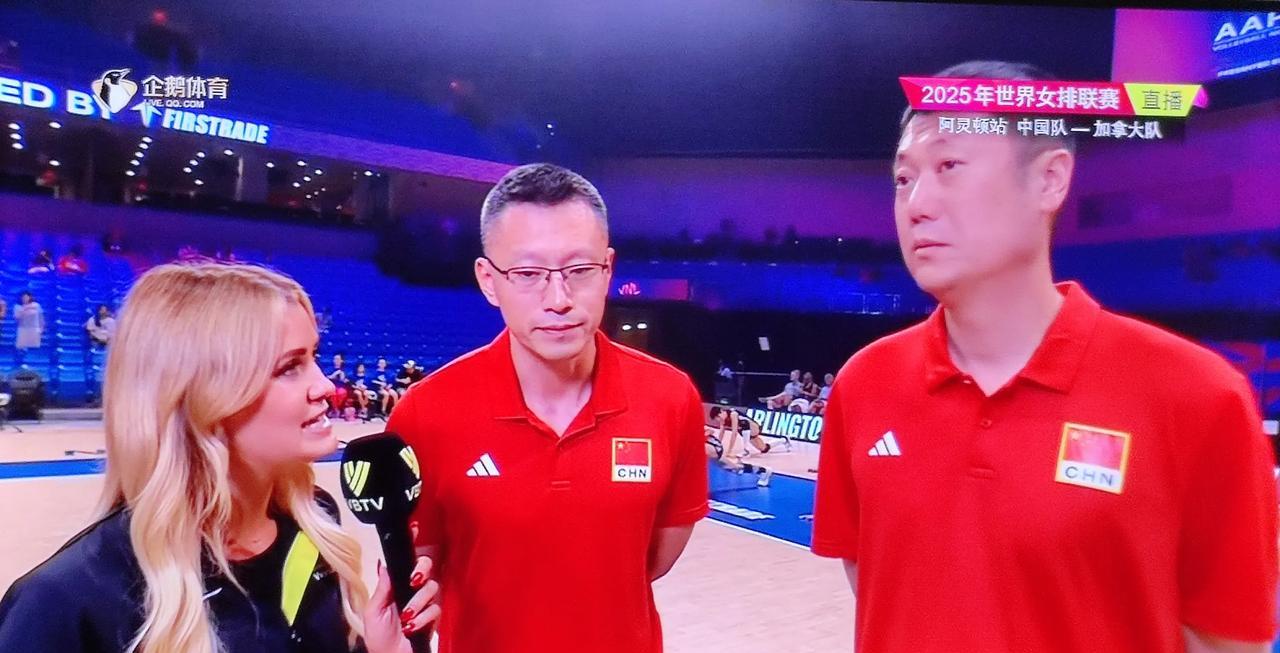 中国女排在美国阿灵顿站比赛中3:1击败加拿大队全取三分，提前锁定在月末在波兰举行