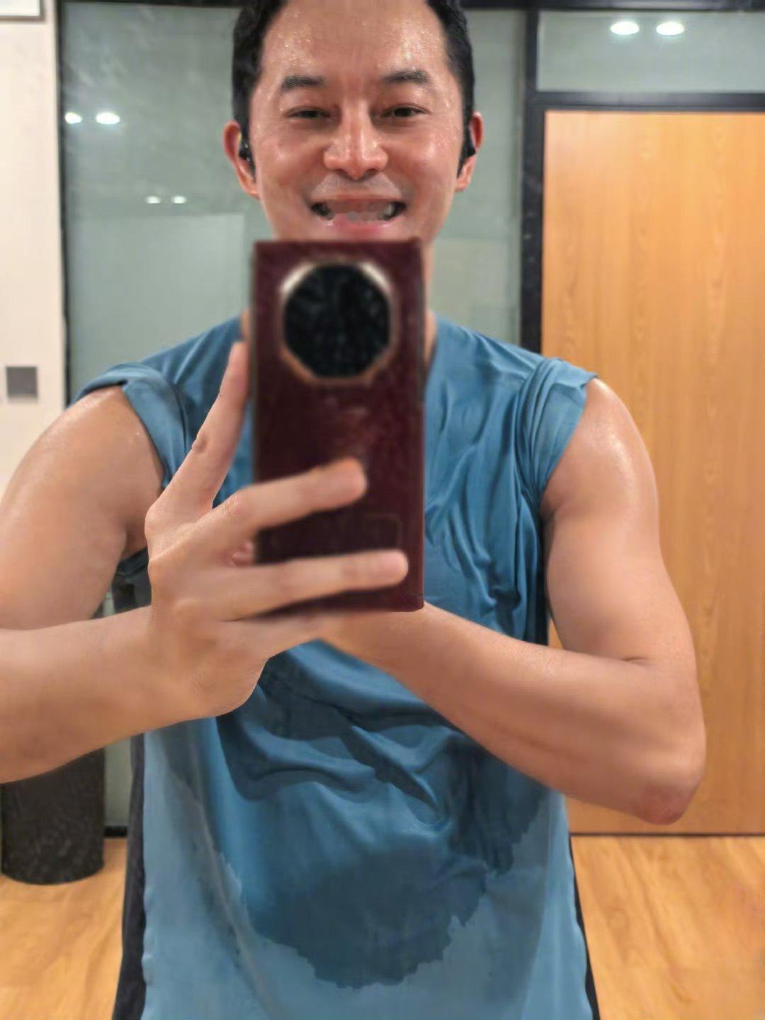 沙溢回春沙哥减肥成功，瘦了帅了！