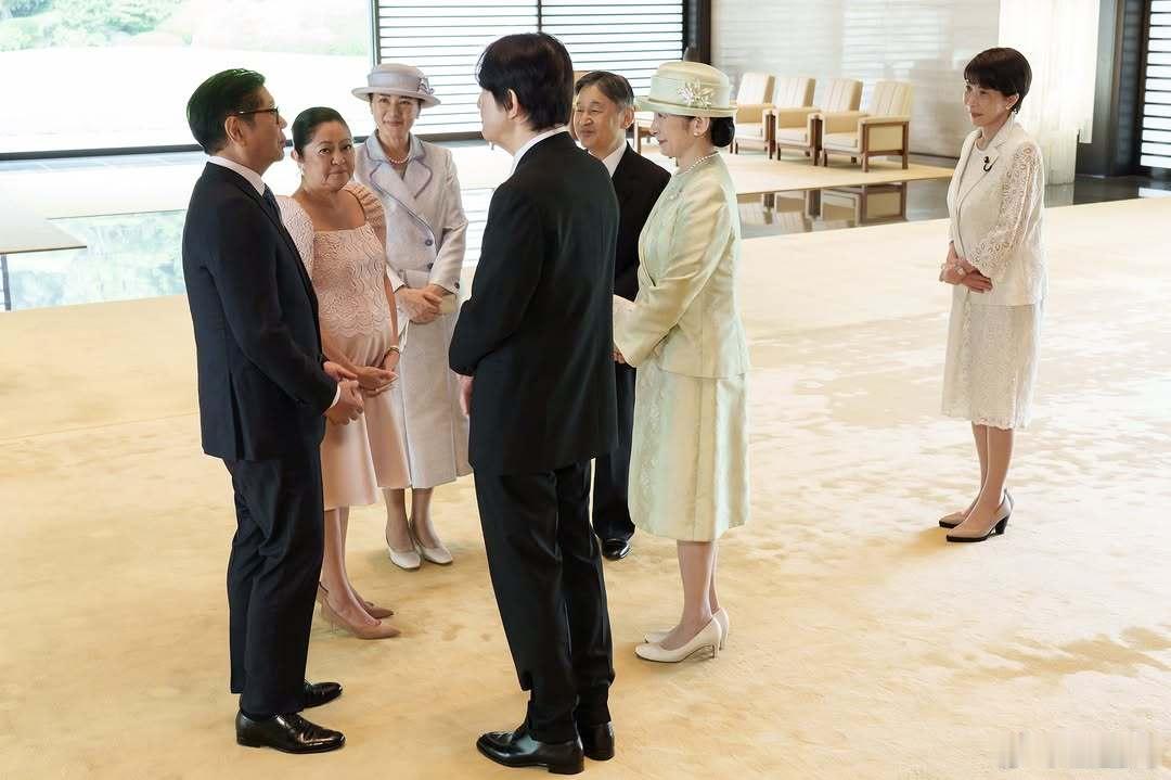 日本皇室5月27日，菲律宾总统马科斯国事访问日本，德仁天皇、雅子皇后、皇嗣文仁