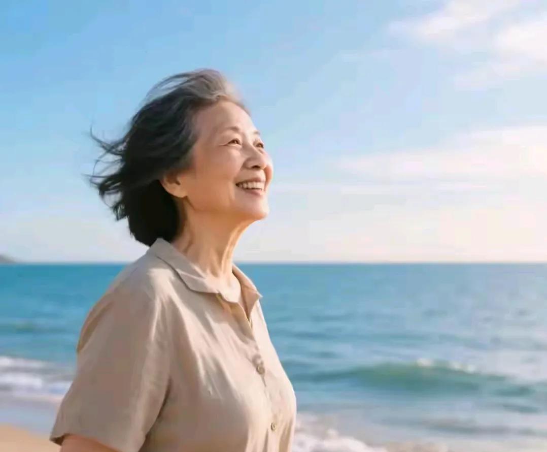 女人一定要明白，除了你老公，其他任何男人主动接近你，找你聊天，请你吃饭，绝不是因