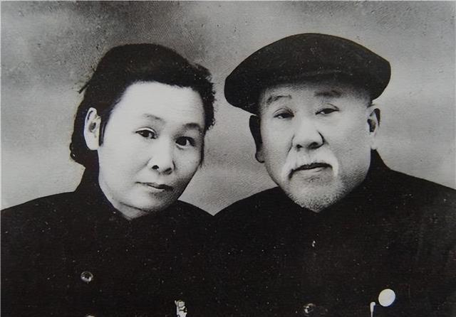 71年谢觉哉去世，妻子王定国找到中央：我是什么级别，就住对应标准的房子。其实，