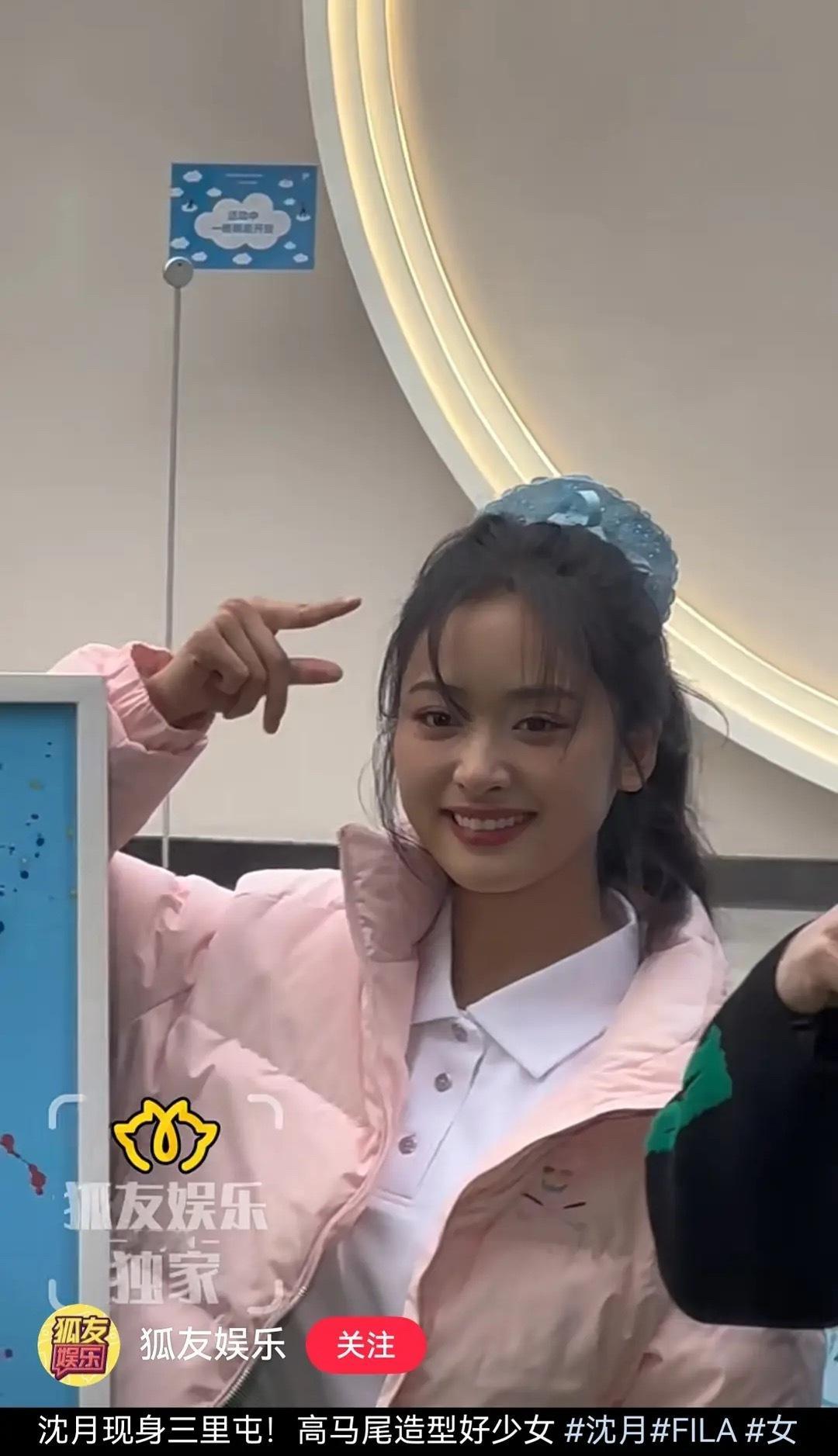不懂吹她脸的人，不是身材差就能吹脸好看的。​​​