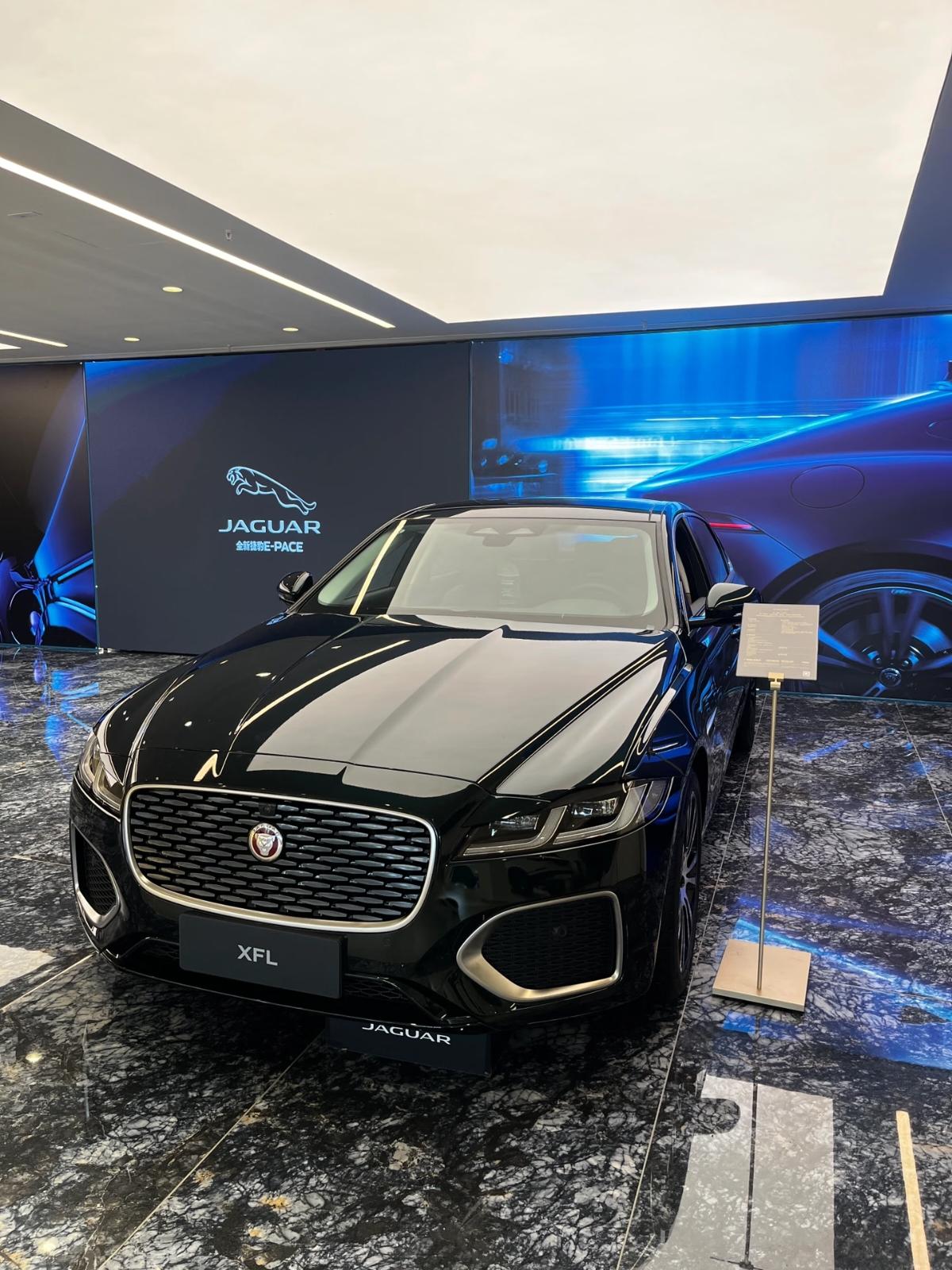 捷豹是真便宜啊，我23年买车的时候就看过，尤其是如果有那种精品二手车，没跑多少公