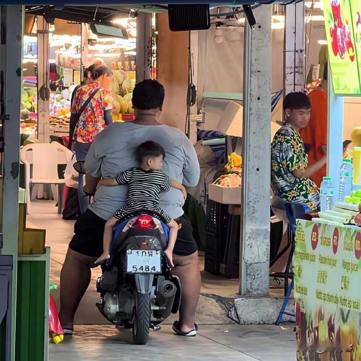 父爱如山，这也太搞笑了吧？