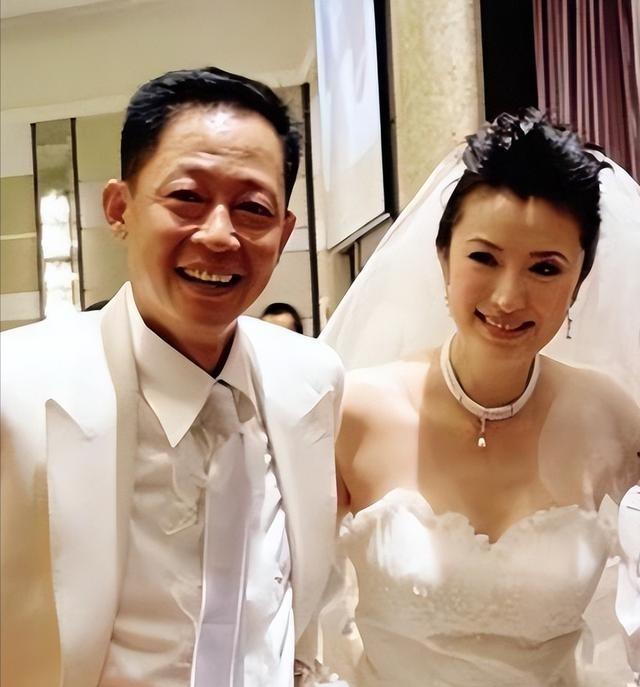 “我有5亿，娶了我都是你的！”亿万女富豪向王志文求婚，他却表示自己只想恋爱不想结