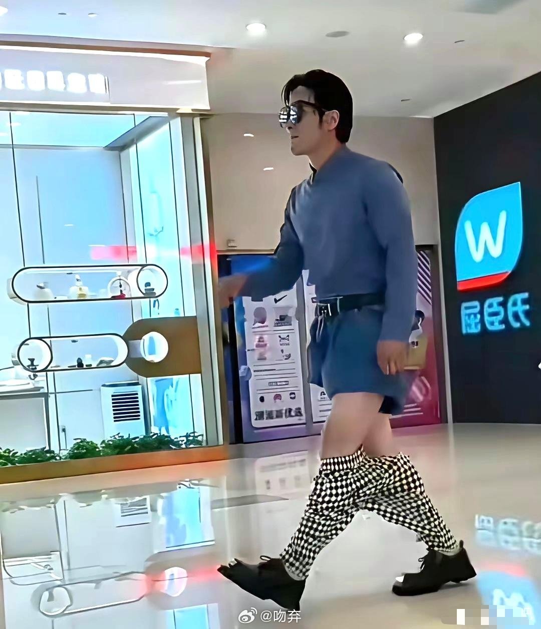 你说上去打他一耳光，他能追上吗