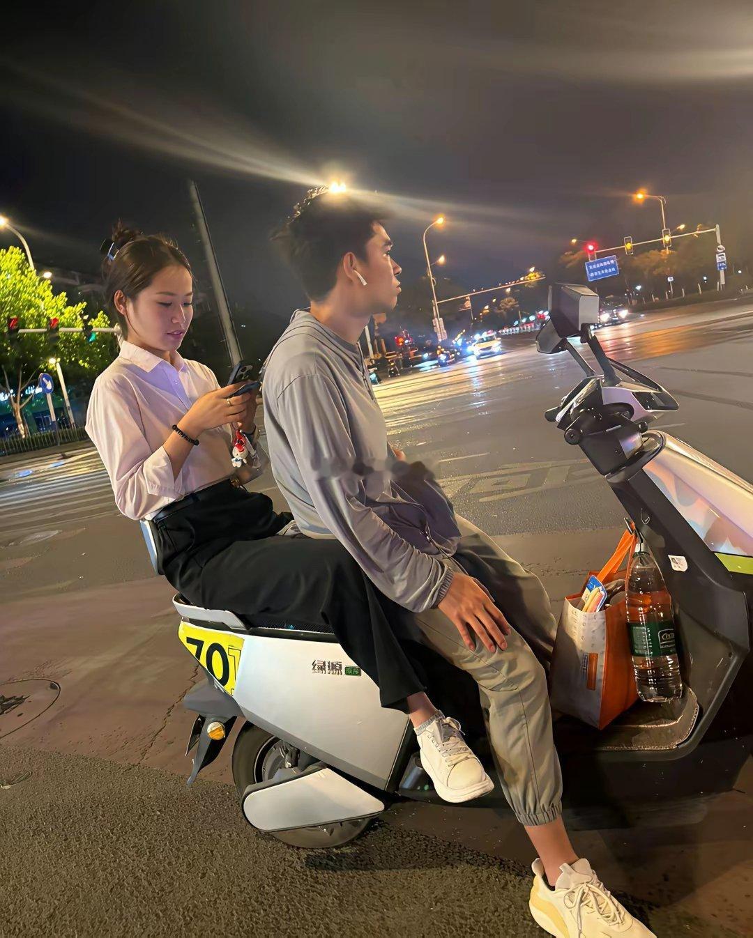 兄弟新女朋友真的不能要赶紧分手吧，不要以后后悔就晚了
