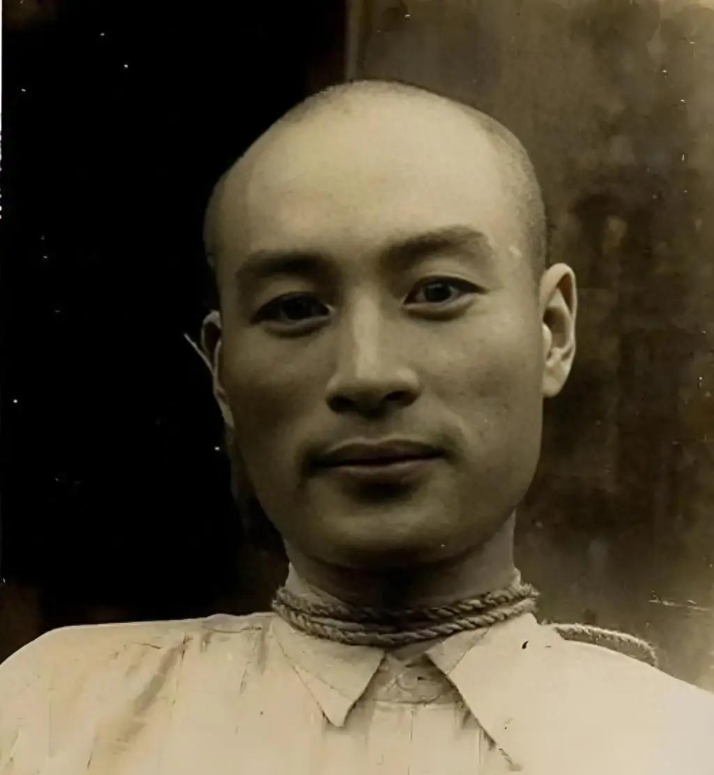 沉默的荣耀:聂曦至死不知,黎晴烧掉通行证的真相,她不敢说出口。要不是那张通行