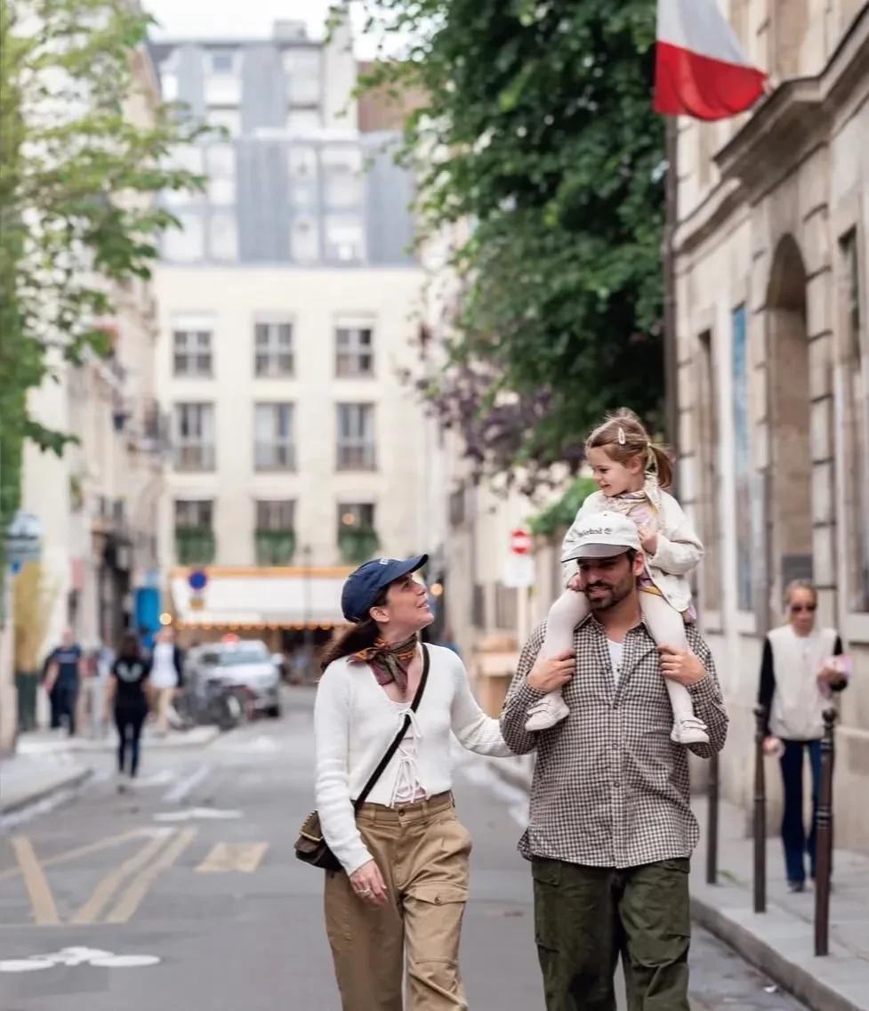 我不是崇洋媚外我说真话，我更喜欢外国人的人际关系。在我看来，外国男人在工作