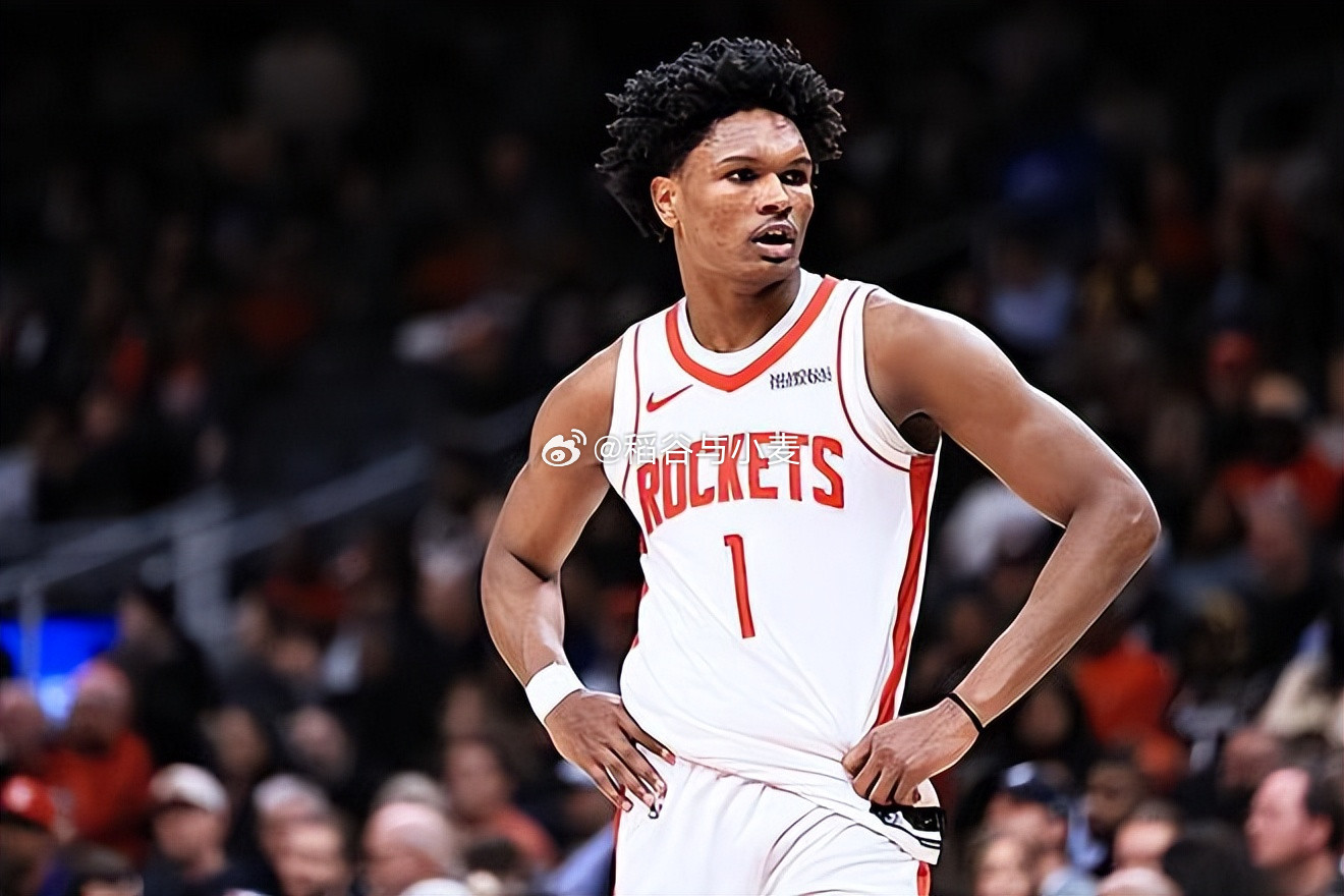 火箭球迷一直在比较本-西蒙斯和阿门-汤普森两个人的表现，因为他们两人在不少方面都