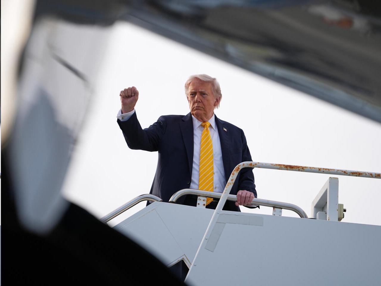 中国你跪下，我求你办点事！一直以来美国都是以这样的姿态与中国交流的，但是这次特朗