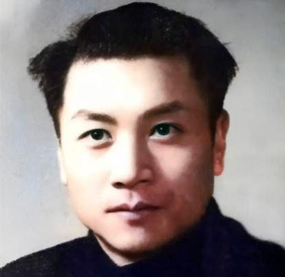 “快勒死我。”1944年，一地下党入狱后被汉奸认出，怕自己扛不住，求狱友将他勒死