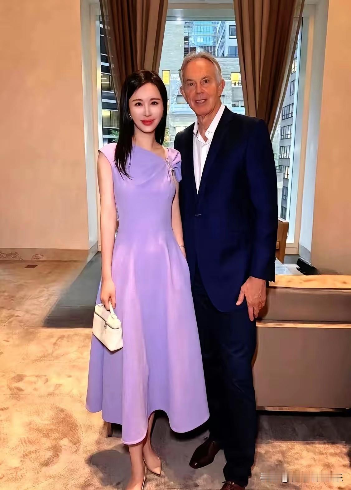 田朴珺碰瓷能力很强，她太懂得像藤蔓一样攀龙附凤了，尤其是已经成功了一次，再复制成