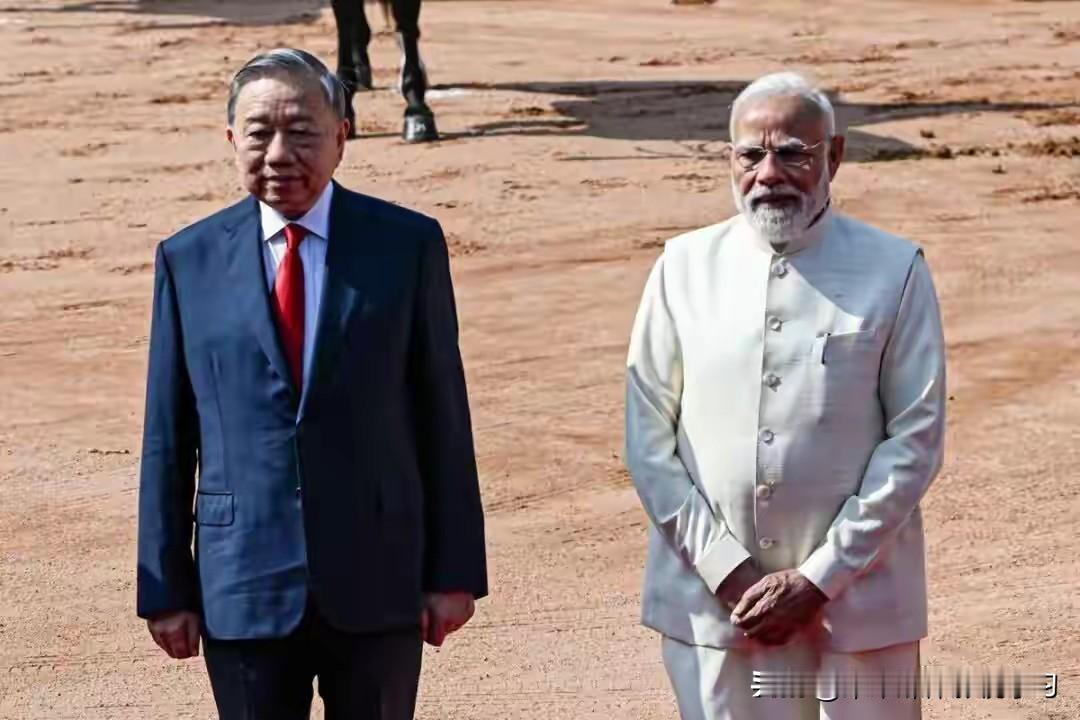 离开中国不到一个月，苏林当着莫迪的面把称呼变了，还悄悄谈了个6亿美元的导弹大单？