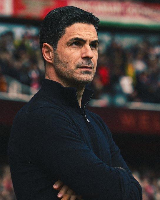 阿森纳跟队记者TomCanton表示：在祖比门迪犹豫是否传球给约克雷斯时，后者