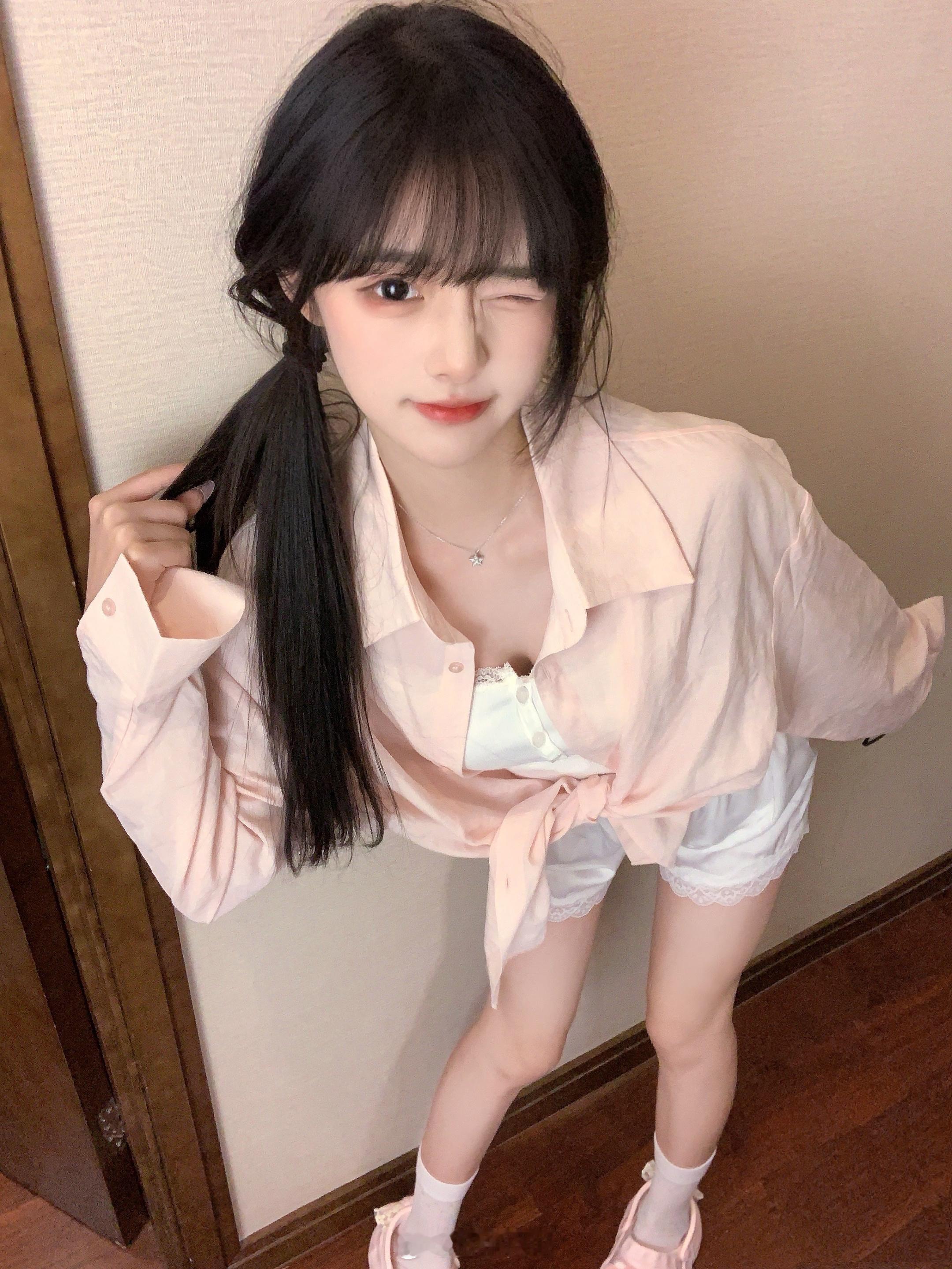 看起来很萌实际上也很萌=OwO=​​​