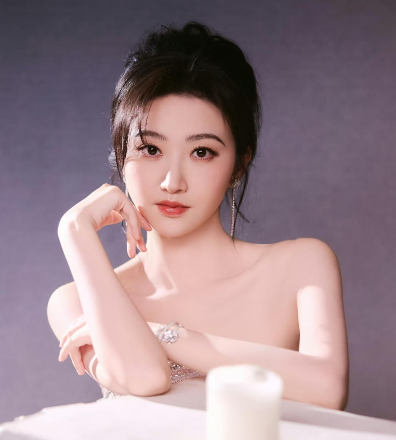景甜没有想到，孙宇晨也没有想到，他的恋爱小作文，居然成了各行各业的对口打假专