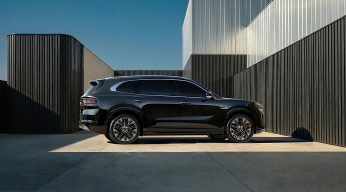 极氪8X启动车企首次环中国路测说实话，看惯了新车发布会上的参数大战，极氪这次反