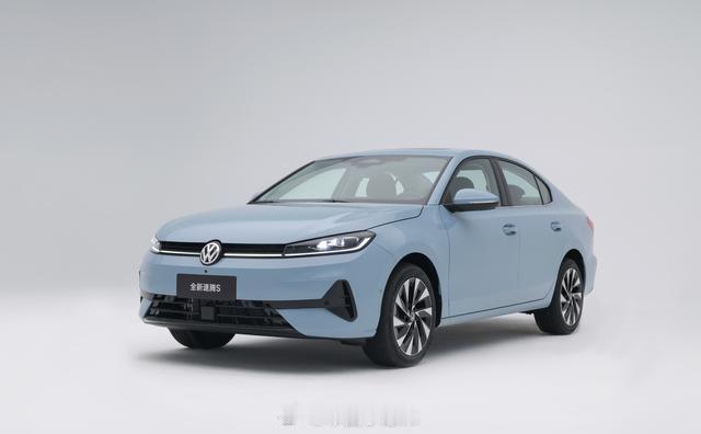 全新速腾S亮相定档3月，是速腾家族全新入门车型！1.5TEVO2发动机爆118