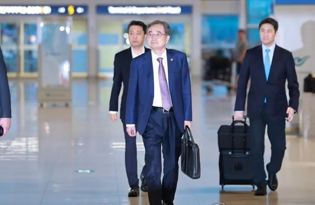 【上任100天，在美日身上赌输了的李在明，已下定决心投入中国怀抱？】李在明用1
