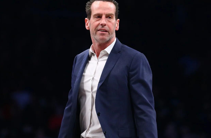 全场来看，阿特金森的调整简直天才，从分配角色到控制时间到临场，简直没有瑕疵相比