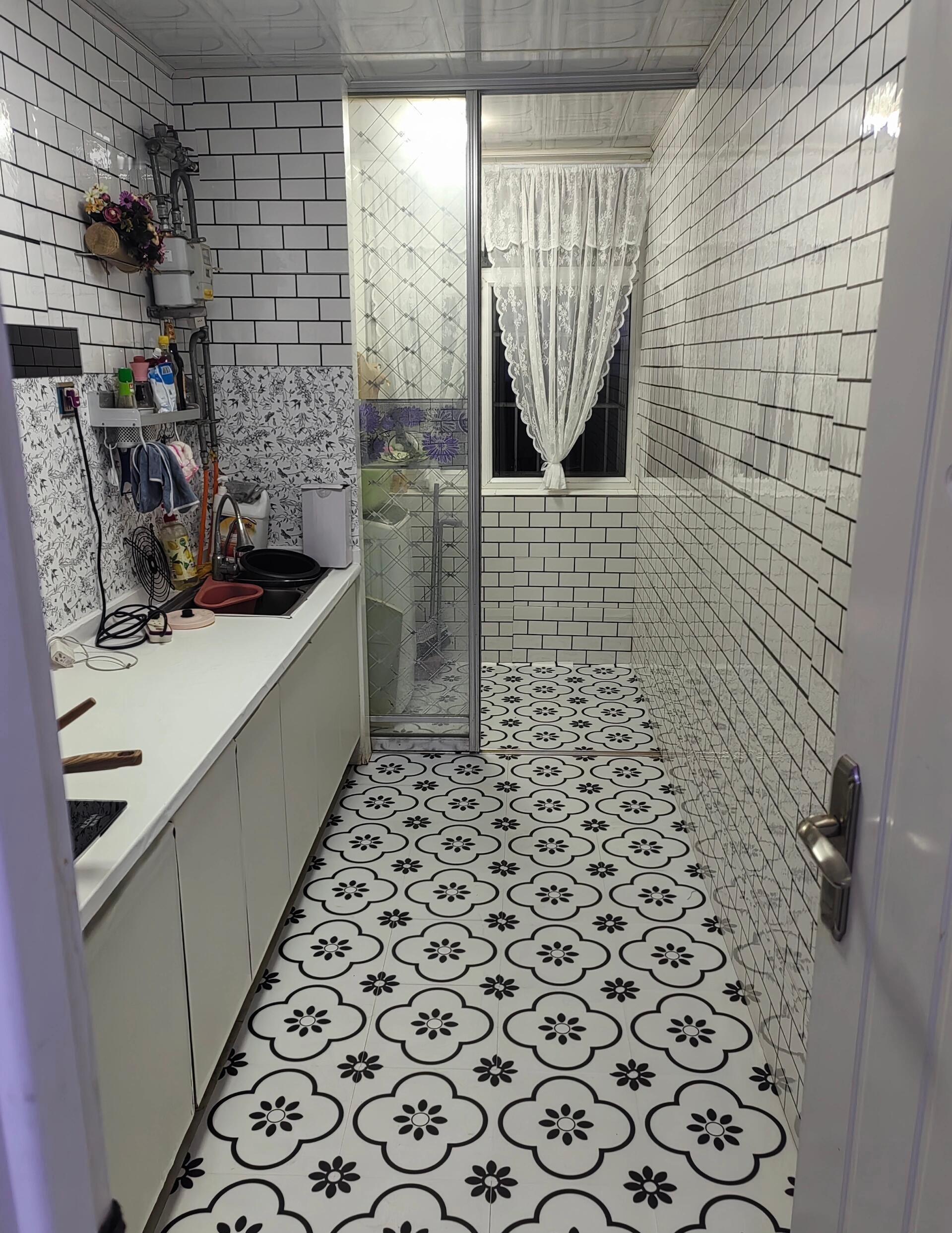 花了2天时间改造的厨房，大家觉得怎么样❓