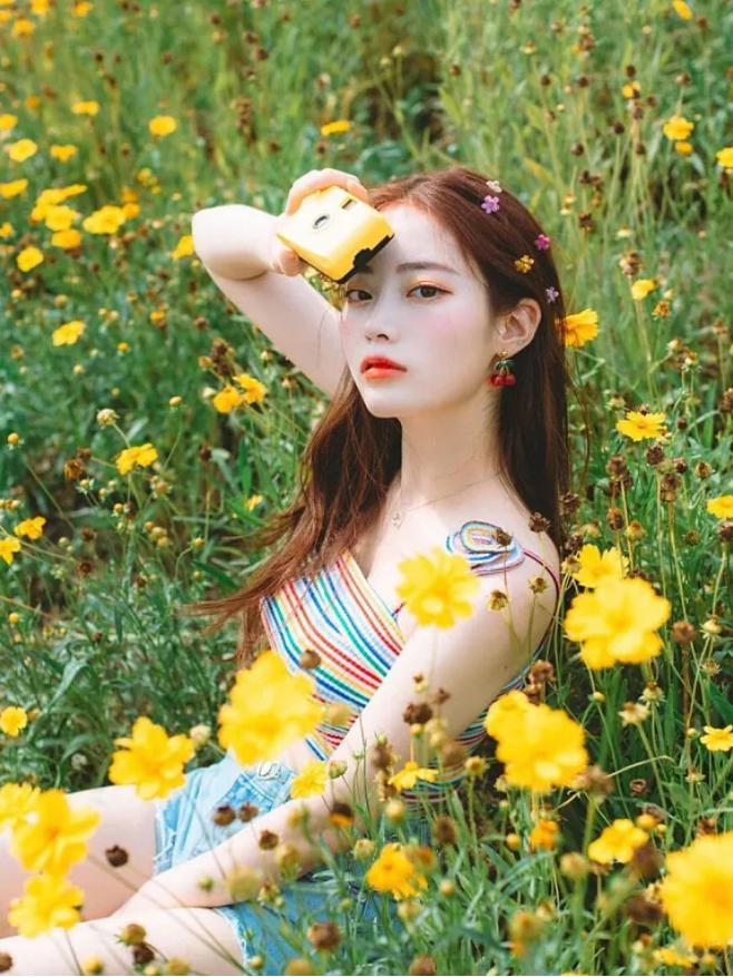 邻居大嫂自从儿媳妇和儿子结婚以后，每天早晨雷打不动地用滚开的小米粥冲一碗鸡蛋茶给