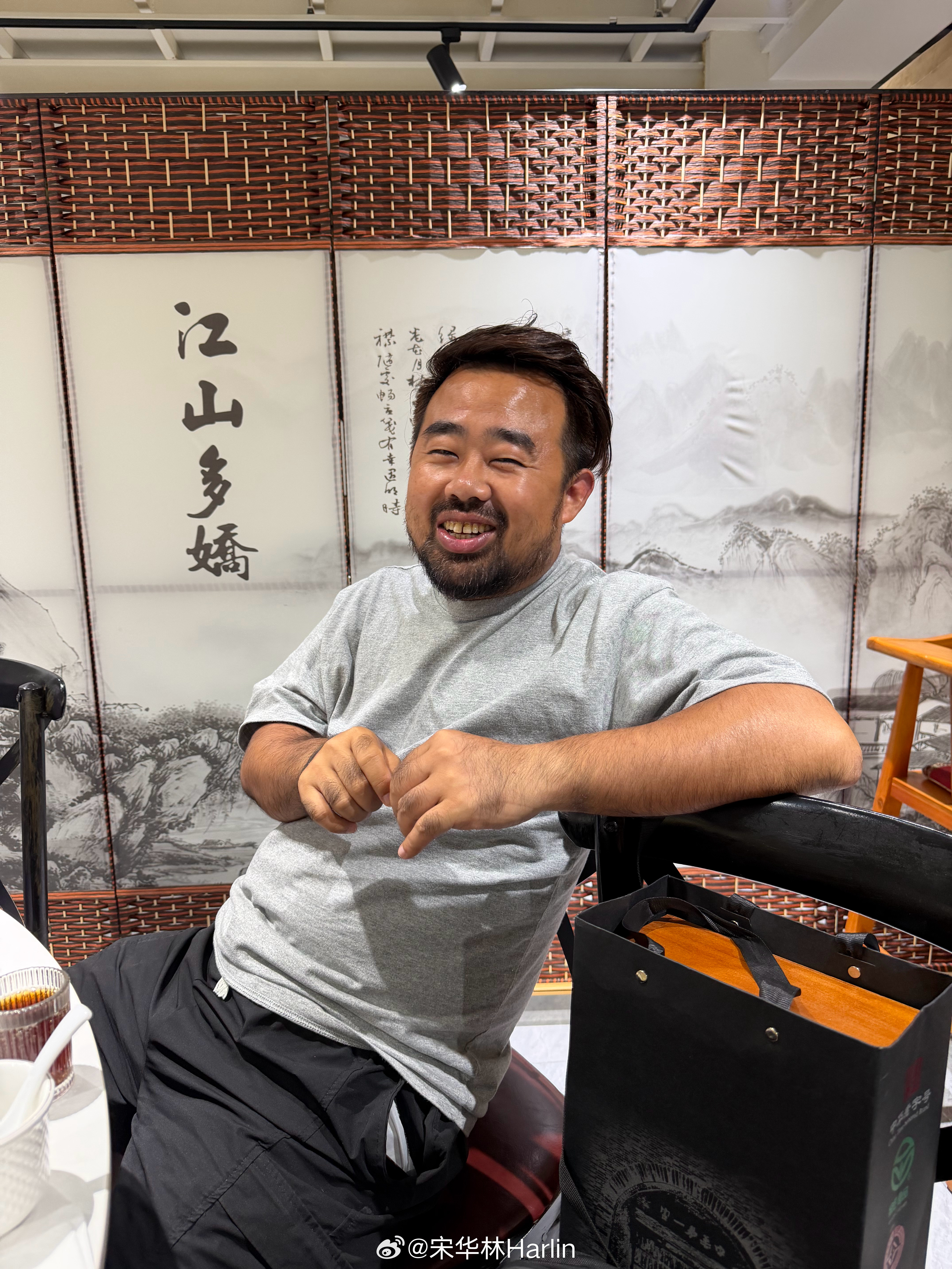 小宋上次复查，肾病指标趋好，最近晚上也恢复小量运动，心率从80+降低到70+
