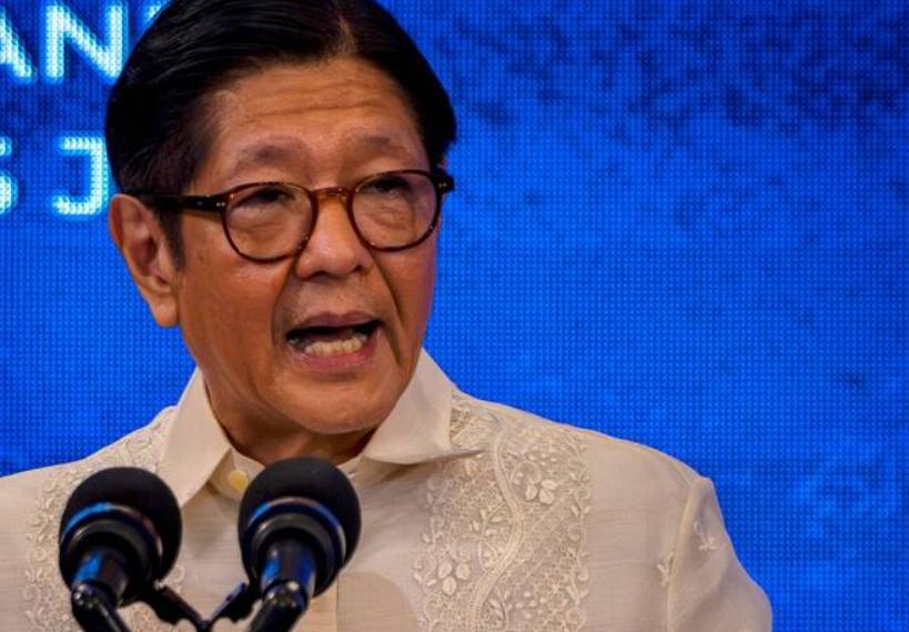 就在刚刚，菲律宾公然反华，作出前所未有挑衅举动：重新命名南海上百岛礁。菲