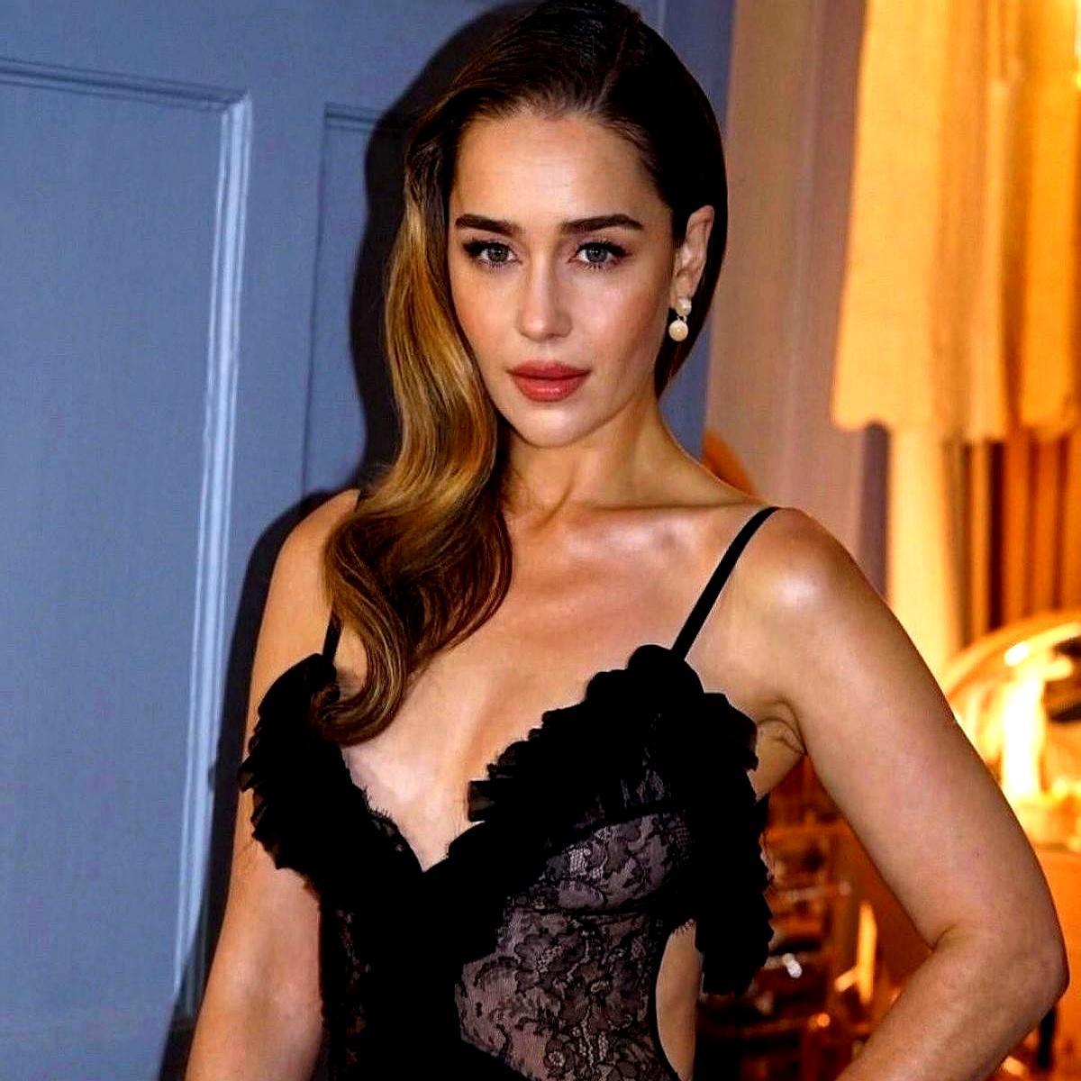 布拉德·皮特追个剧，差点砸进去12万美元。2018年肖恩·潘办的海地慈善晚