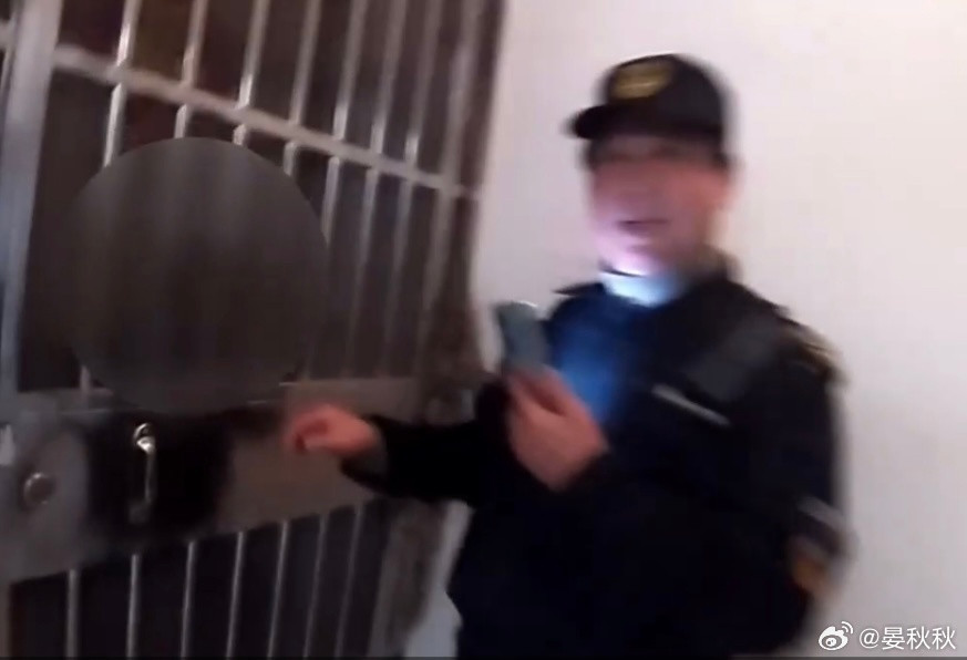 八旬老人被卡上海市的闵行区，最近发生了一起令人揪心的事。一位八十多岁、患有阿尔茨